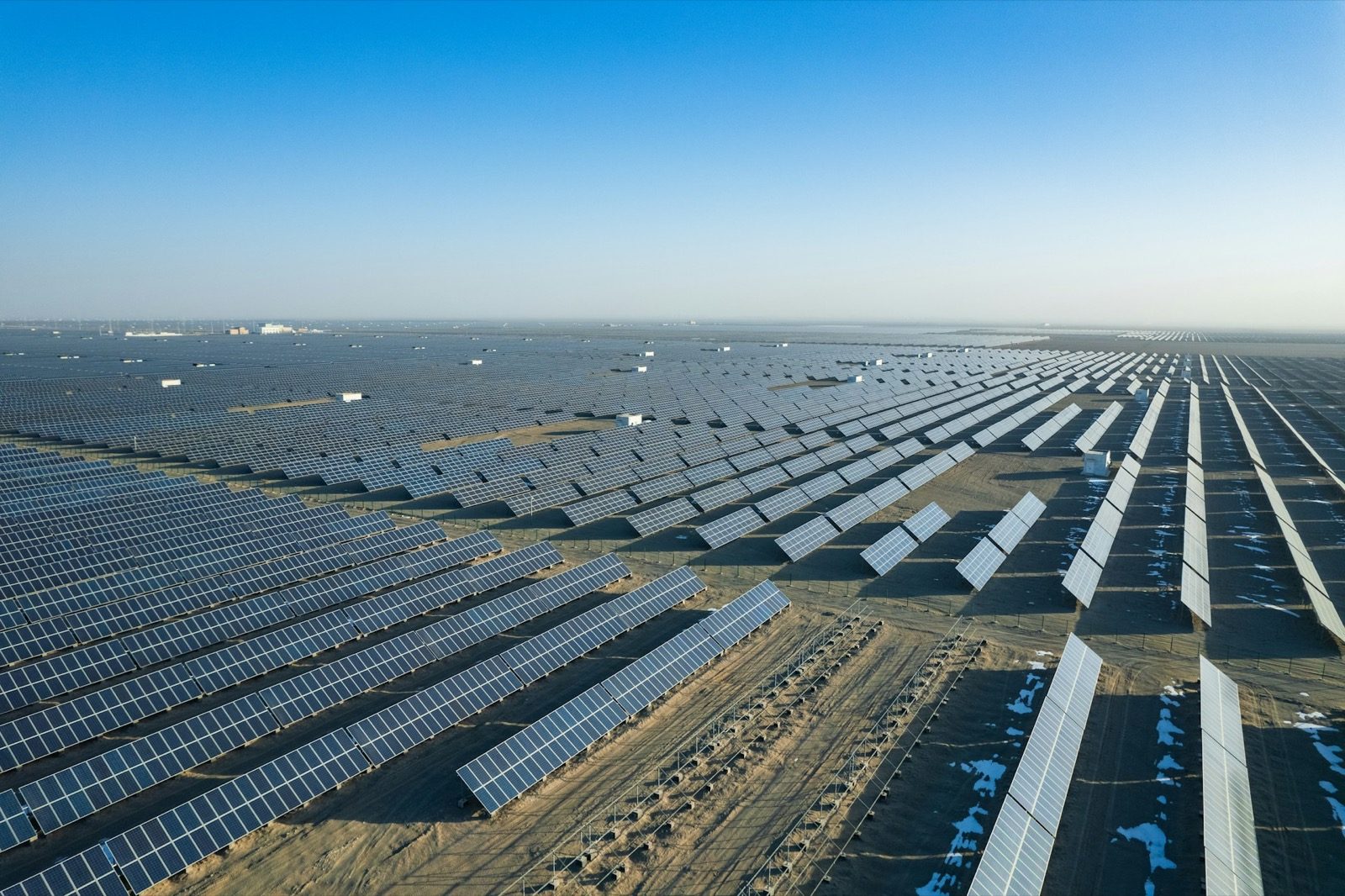 Solarpark aus der Luft